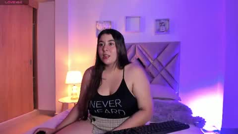Snapshot of mia_lov_ chatting on June 16, 2026, 8:00 pm MIA online show from June 16, 2026, 8:00 pm