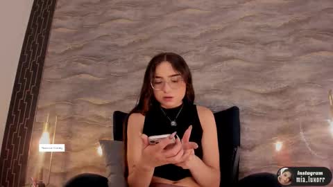 mia_luxor online show from March 29, 2026, 11:32 am