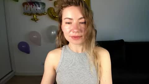 Mia online show from April 2, 2026, 6:33 am