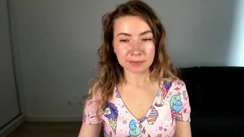 Snapshot of mia_luxx92 chatting on April 23, 2026, 1:24 pm Mia online show from April 23, 2026, 1:24 pm