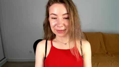 Snapshot of mia_luxx92 chatting on May 21, 2026, 7:04 am Mia online show from May 21, 2026, 7:04 am