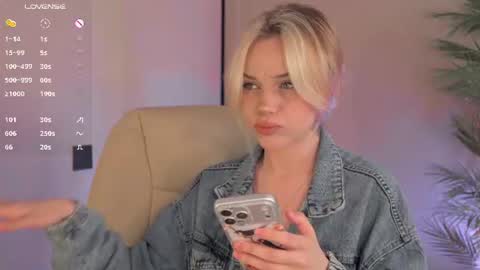 mia_milagros online show from July 8, 2026, 2:49 am