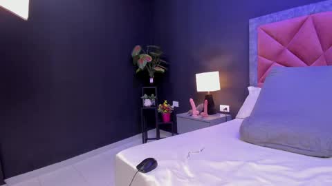 MIA  online show from May 26, 2026, 8:05 pm