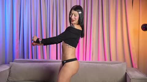 Snapshot of mia_ocampo chatting on July 3, 2026, 12:11 pm online show from July 3, 2026, 12:11 pm