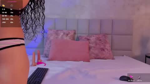 Snapshot of mia_phalmerr chatting on May 15, 2026, 12:01 pm Mia Phalmer online show from May 15, 2026, 12:01 pm