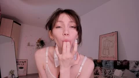 Snapshot of mia_pimmy chatting on April 19, 2026, 4:12 am Mia Pimmy online show from April 19, 2026, 4:12 am