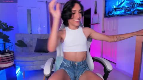 Snapshot of mia_ravenn chatting on November 6, 2025, 2:34 am Mia online show from November 6, 2025, 2:34 am