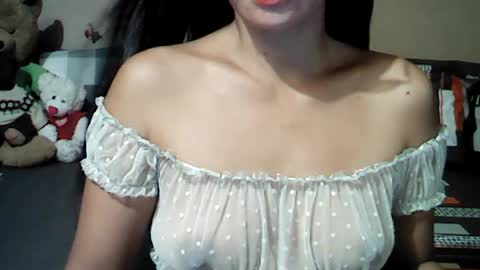 mia_rein online show from June 30, 2026, 1:34 pm