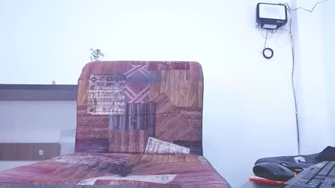 Cintia Rodriguez online show from December 2, 2025, 4:24 pm