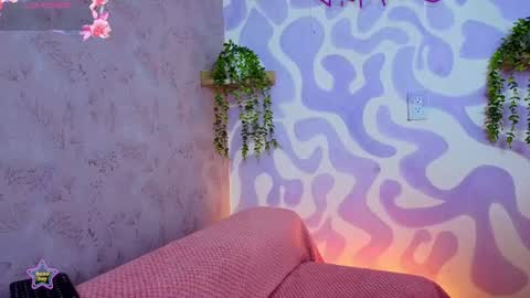 Snapshot of mia_scarlet7 chatting on June 25, 2026, 12:42 pm Mia . online show from June 25, 2026, 12:42 pm