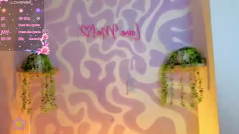 Snapshot of mia_scarlet7 chatting on July 7, 2026, 12:31 pm Mia . online show from July 7, 2026, 12:31 pm