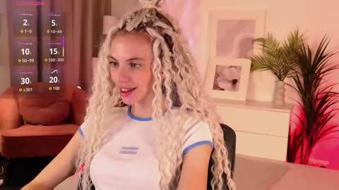 Snapshot of mia_silk chatting on January 15, 2026, 6:29 am Mia online show from January 15, 2026, 6:29 am