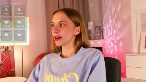 Snapshot of mia_silk chatting on February 2, 2026, 8:29 pm Mia online show from February 2, 2026, 8:29 pm