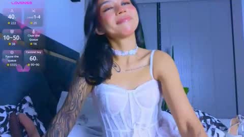 Mia online show from January 14, 2026, 6:02 pm