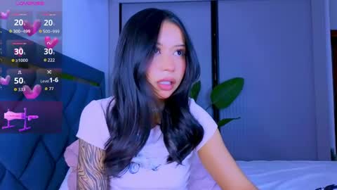 Snapshot of mia_sirenia chatting on April 26, 2026, 4:48 pm Mia online show from April 26, 2026, 4:48 pm