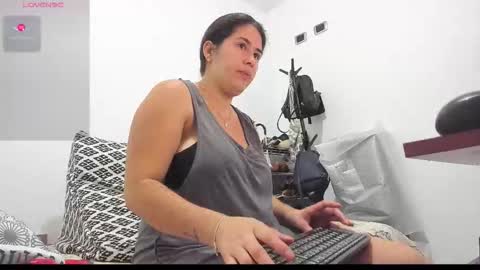 Snapshot of mia_soman chatting on December 1, 2025, 10:53 am mia soman online show from December 1, 2025, 10:53 am