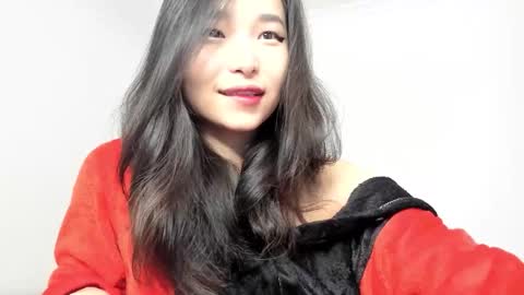 Snapshot of mia_soyun chatting on December 2, 2025, 12:43 pm Your Soyun online show from December 2, 2025, 12:43 pm