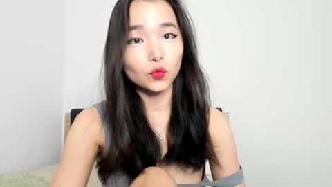 Snapshot of mia_soyun chatting on December 15, 2025, 12:20 pm Your Soyun online show from December 15, 2025, 12:20 pm