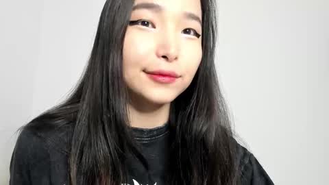 Snapshot of mia_soyun chatting on December 21, 2025, 1:40 pm Your Soyun online show from December 21, 2025, 1:40 pm