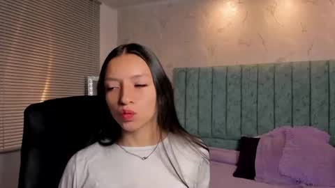 Snapshot of mia_velmont chatting on July 1, 2026, 2:46 am Miaaa online show from July 1, 2026, 2:46 am