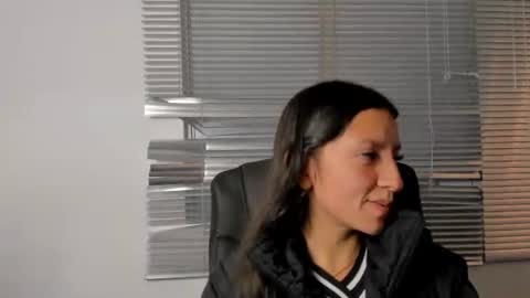Snapshot of mia_velmont chatting on July 3, 2026, 2:40 am Miaaa online show from July 3, 2026, 2:40 am