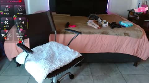 MIA  online show from November 4, 2025, 2:16 pm