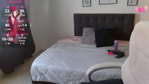 MIA  online show from November 20, 2025, 2:39 pm