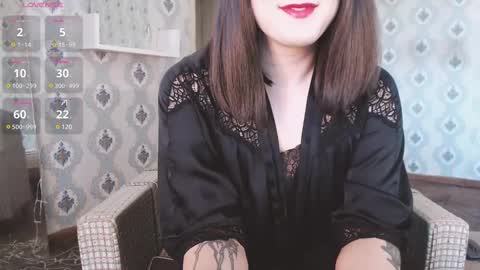 mia_wallase online show from March 12, 2025, 8:30 am