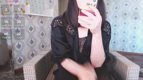 Snapshot of mia_wallase chatting on November 5, 2025, 10:48 am mia_wallase online show from November 5, 2025, 10:48 am