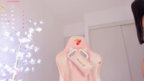 Snapshot of mia_yourmommy chatting on January 16, 2026, 8:35 pm online show from January 16, 2026, 8:35 pm
