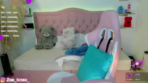 Snapshot of miaa_foxx_ chatting on June 13, 2026, 9:02 pm Mia online show from June 13, 2026, 9:02 pm