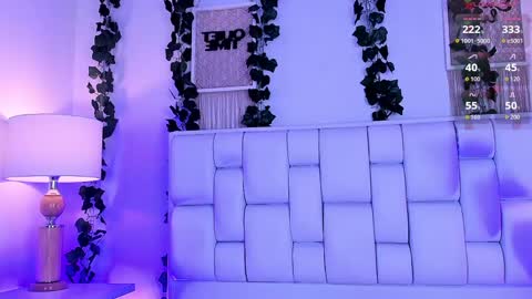 Snapshot of miaa_gh1 chatting on May 7, 2026, 11:26 am Mia online show from May 7, 2026, 11:26 am