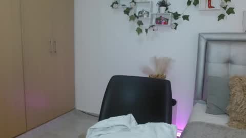 miaa_star_1x online show from May 11, 2026, 10:21 am