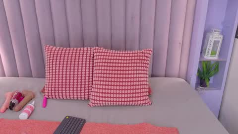 miaanderson__ online show from May 13, 2026, 12:46 pm