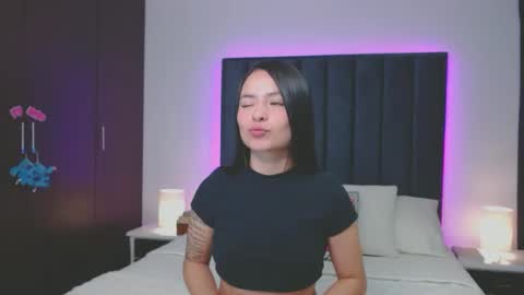 miaandnaty1 online show from January 4, 2025, 2:14 am