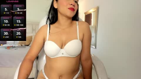 Snapshot of miabrunette23 chatting on May 16, 2026, 3:03 am MIA online show from May 16, 2026, 3:03 am