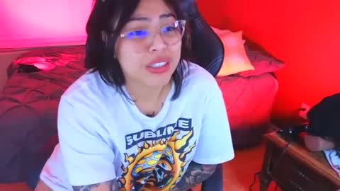 Snapshot of miacanela_xo chatting on December 24, 2024, 7:28 am Mia online show from December 24, 2024, 7:28 am