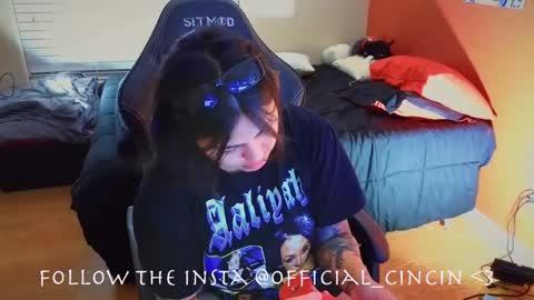 Snapshot of miacanela_xo chatting on February 15, 2025, 1:42 am Mia online show from February 15, 2025, 1:42 am