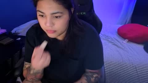 Mia online show from February 10, 2026, 2:15 am