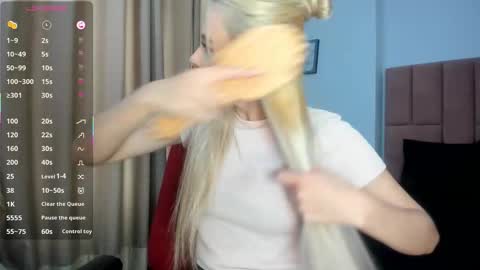 MiaCarper online show from February 28, 2026, 8:43 pm