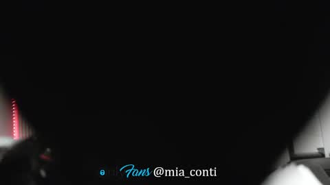 miacontilive online show from October 17, 2025, 8:00 pm