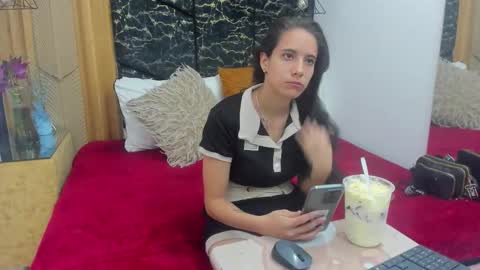 MiaCours online show from April 5, 2026, 3:31 pm