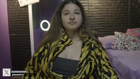 Mia online show from December 29, 2024, 5:21 am