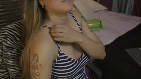 Mia online show from January 27, 2025, 6:41 am