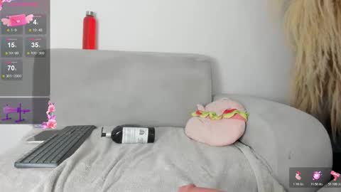 Miafisher online show from December 19, 2025, 12:50 am