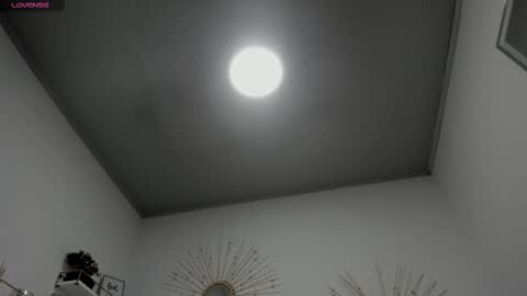 Miah Collins online show from October 30, 2025, 11:33 am