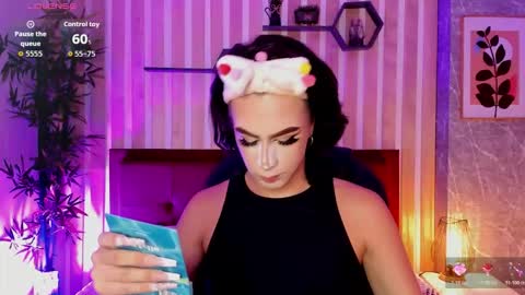 Snapshot of miah_connor chatting on November 5, 2025, 7:58 pm Mia Connor online show from November 5, 2025, 7:58 pm