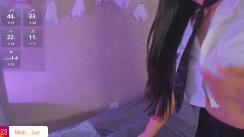 Miah online show from October 31, 2025, 8:21 pm