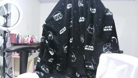 Ms Mia  Owner Of  Your Mind online show from December 20, 2025, 4:19 am