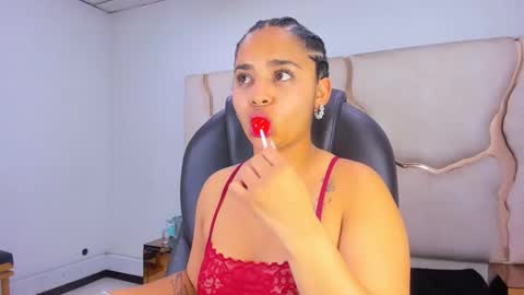 miahsex69 online show from December 19, 2025, 4:08 am